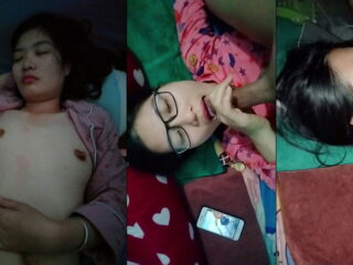 Đêm nào em cũng muốn xuất vô miệng mới chịu dem-nao-em-cung-muon-xuat-vo-mieng-moi-chiu